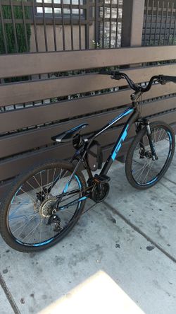GT Agressor Pro 27.5 All Aluminum Mountain Bike Used but in Great Shape Comes with extra set of Bars Asking $300 Firm on Price