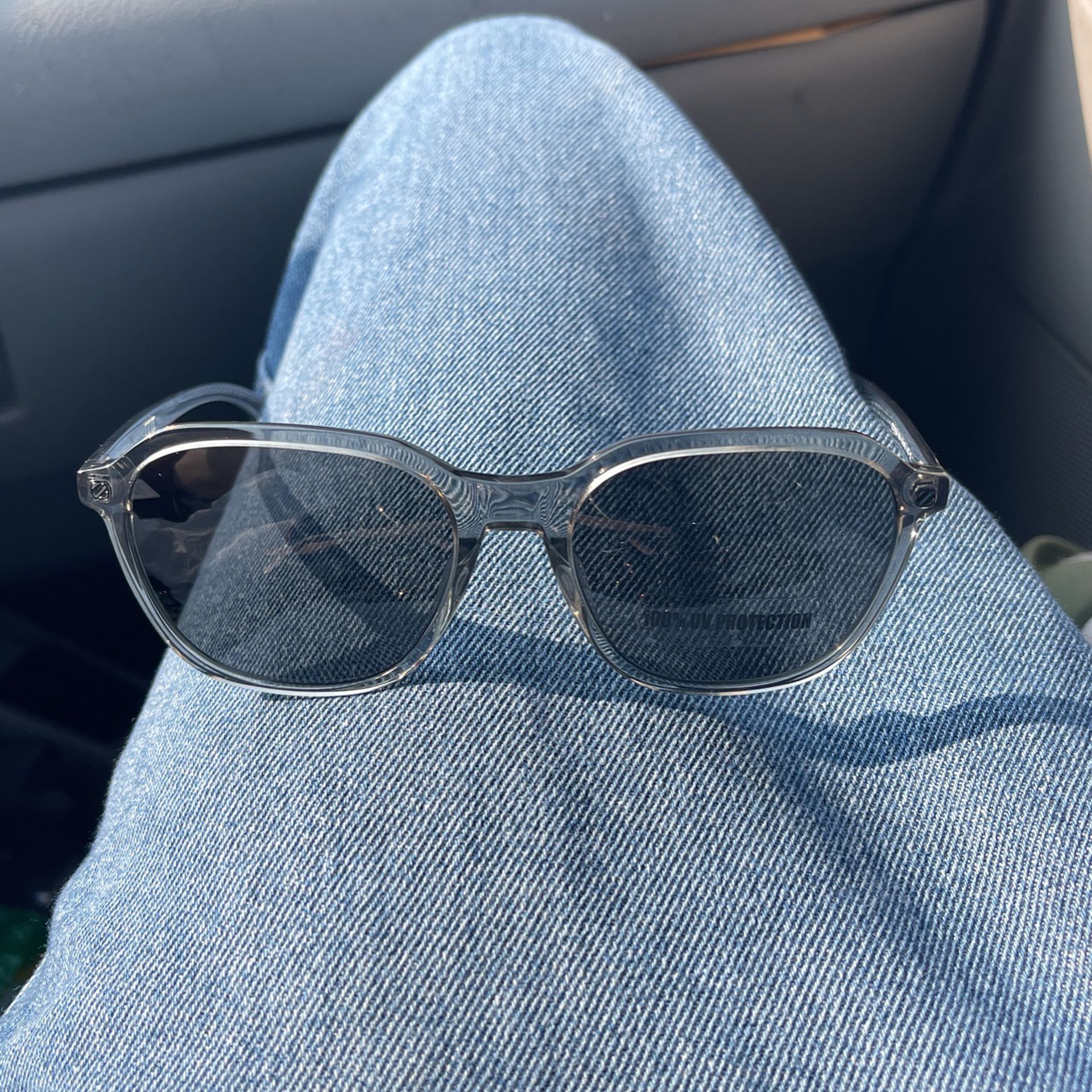 Louis Vuitton Sunglasses for Sale in Frisco, TX - OfferUp