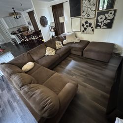 Big Brown Sectional Couch 