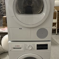 BOSCH 300 Series Combo Washer And Dryer 