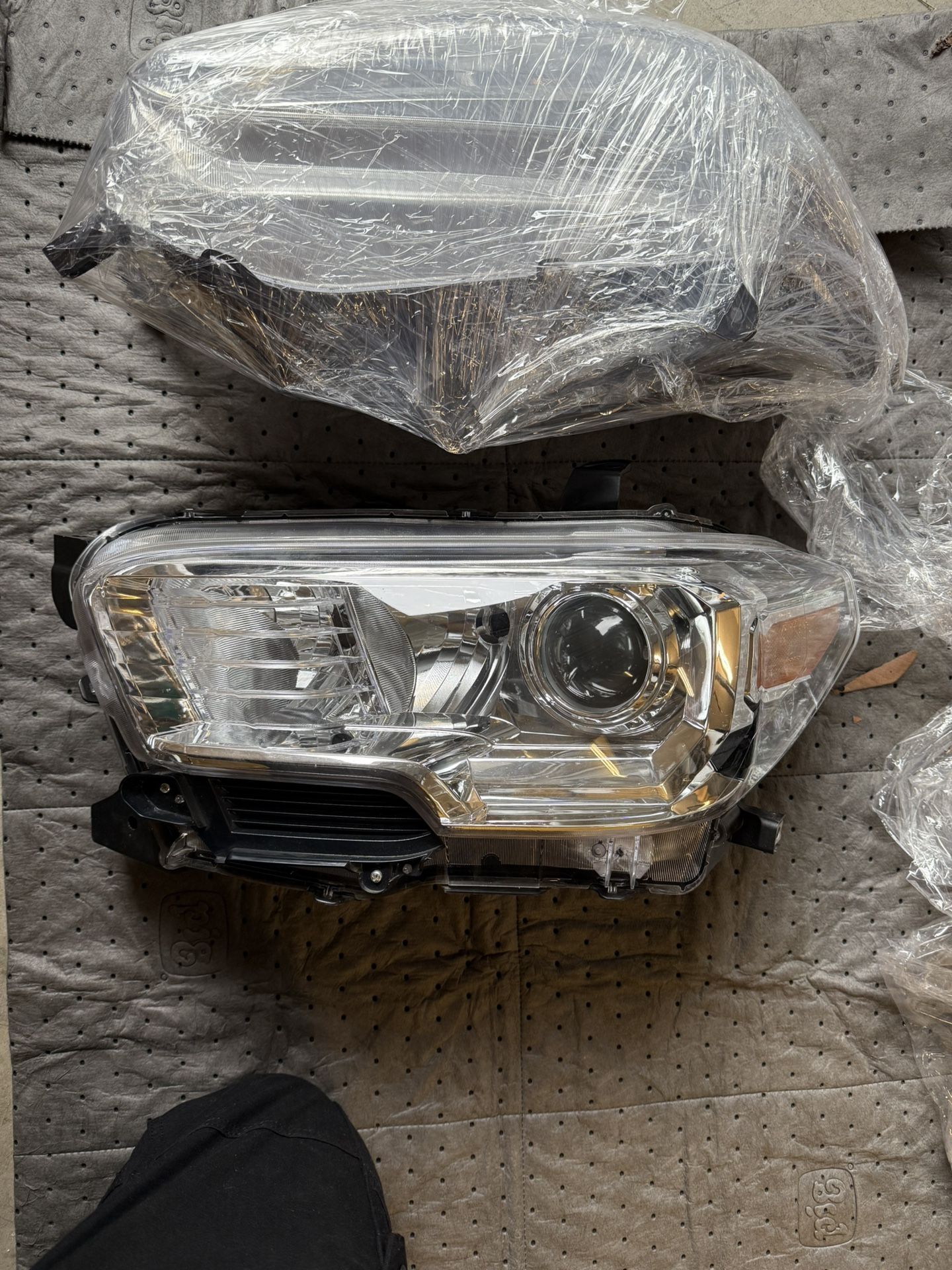 Oem TRD PRO Headlight (new) & Used Leaf Springs