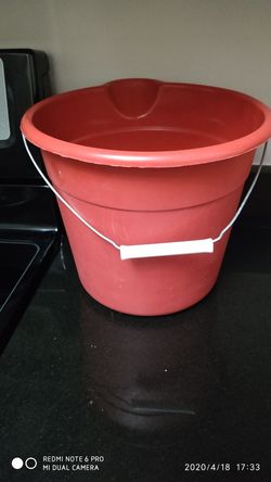 $1 bucket