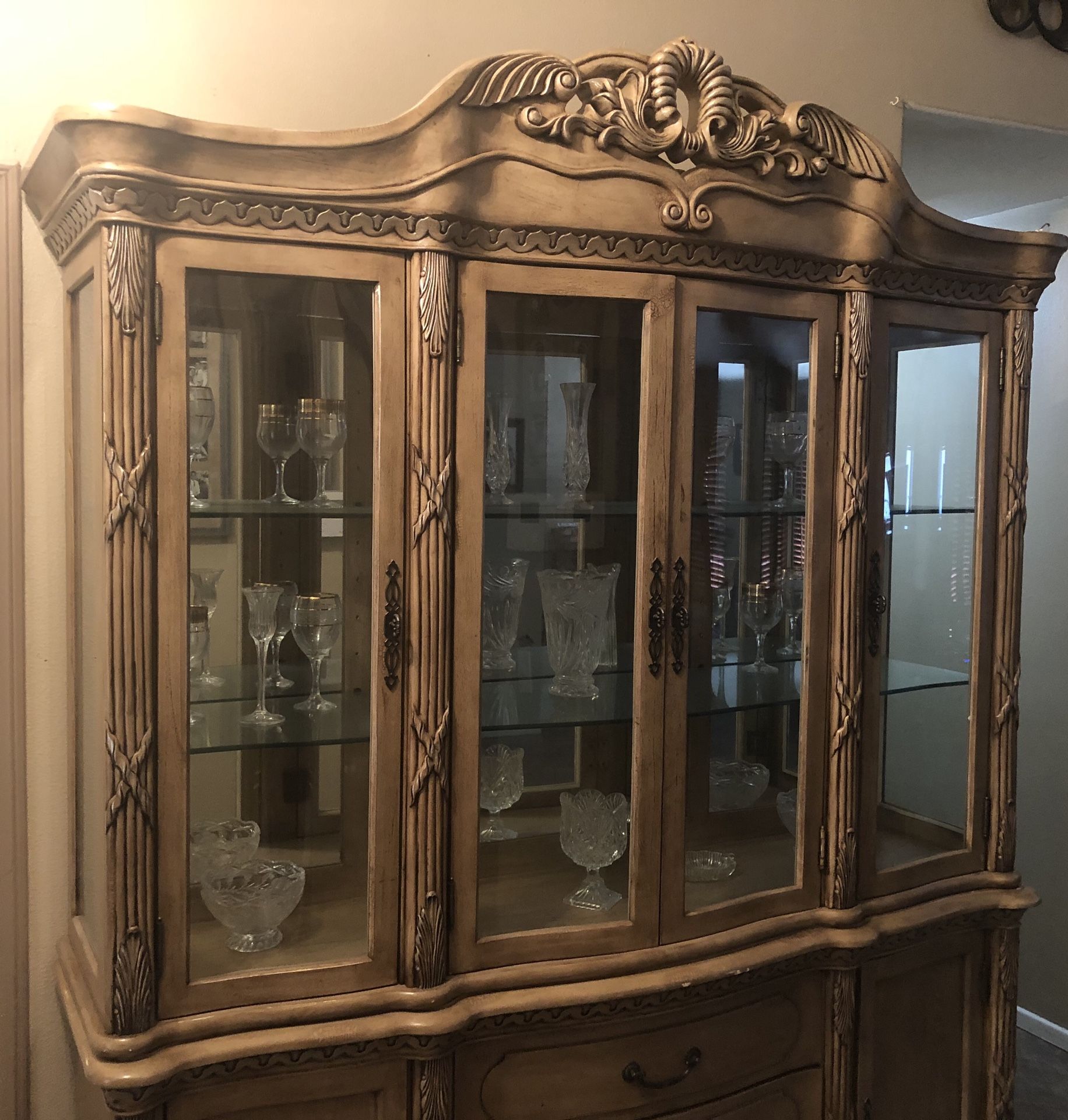 China hutch top only for Sale in Rialto, CA OfferUp