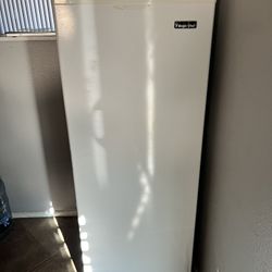 Magic Chef Freezer