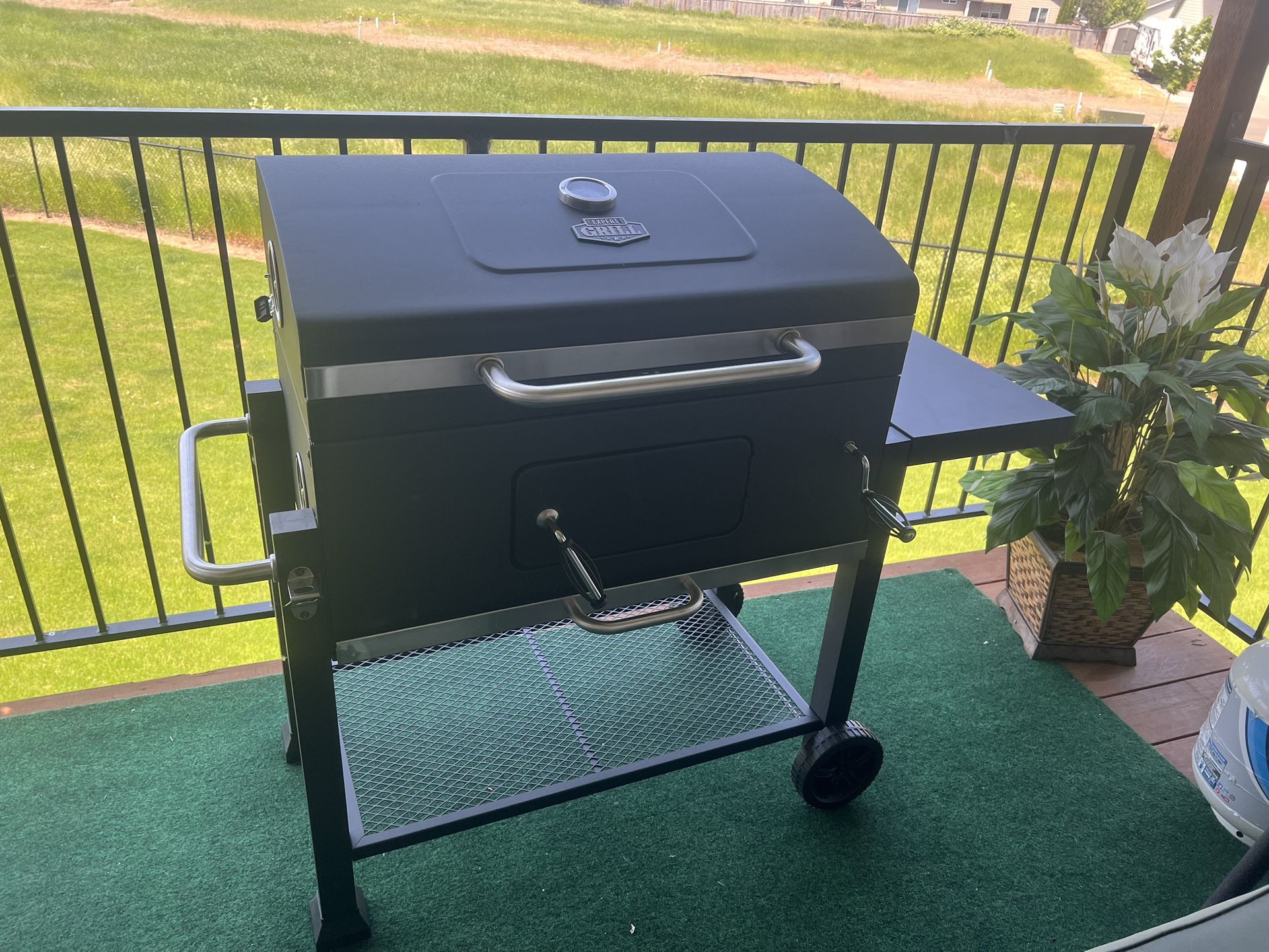 Expert Grill Heavy Duty 32 inch Charcoal Grill , Black