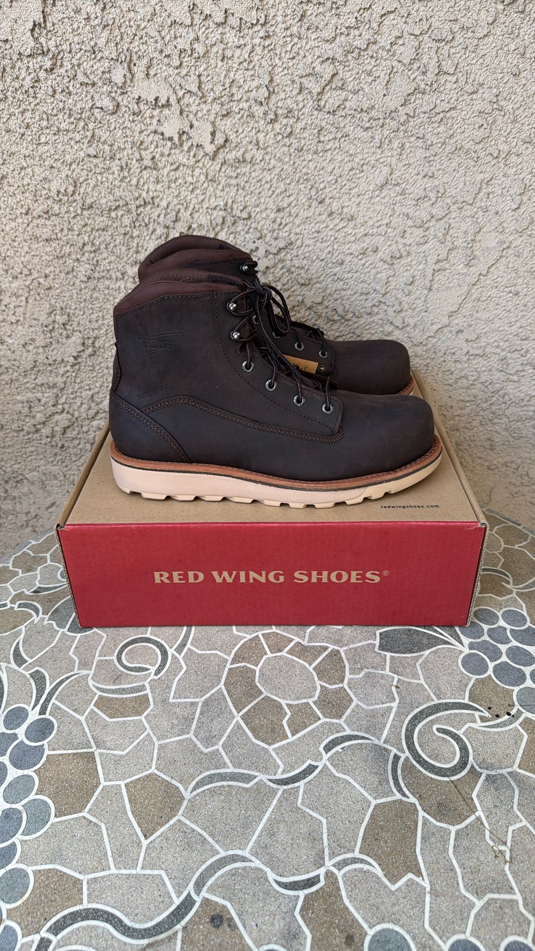 WORK BOOTS RED WING 2443 ALUMINUM TOE WATERPROOF SIZE 10.5 MENS 