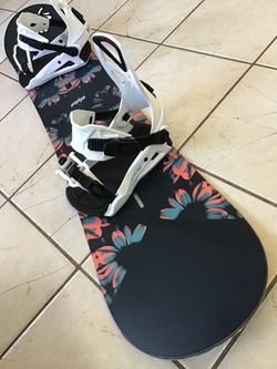 Size 142 Burton “Stylus” Snowboard / Med. RIDe Bindings