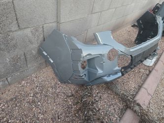SUBARU FORESTER OEM FRONT BUMPER