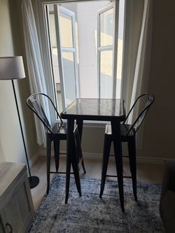 Table & Chairs Set