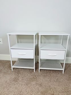 Huuger Nightstand Set of 2 – Like New