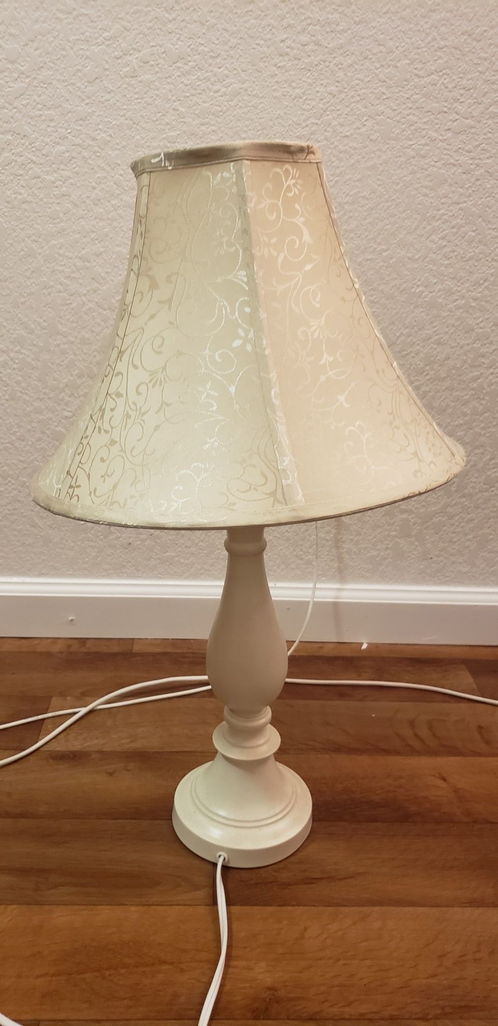Table lamp