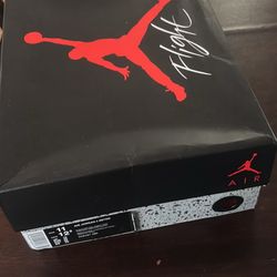Jordan 4 Bred