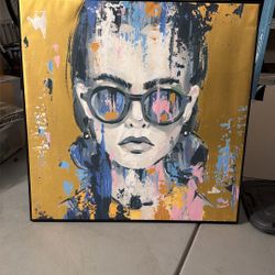 Art Lady With Sunglasses 