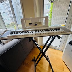 Yamaha NP12 61-Key Keyboard