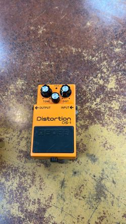 Boss DS-1 distortion effect pedal made in Japan