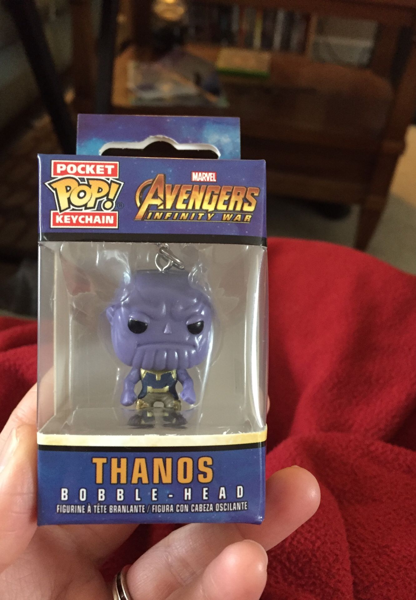 FUNKO POP AVENGERS KEYCHAIN THANOS FIGURE.NEW!