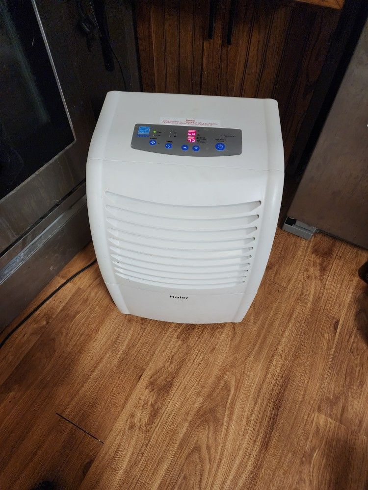 Dehumidifier 45 Pint haier de45em