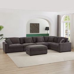 BRAND NEW SECTIONAL LARGE COUCH