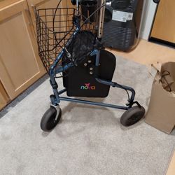 WALKER.. NEW NOVA DELUXE 3 WHEEL TRAVELERS ROLLATOR ALMOST NEW