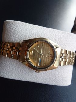 Seiko Automatic 5 gold tone & stainless ⌚