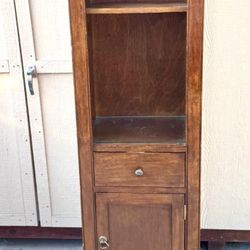 Shelf / Cabinet 