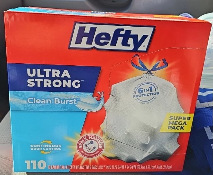 Hefty Ultra Strong 13 Gallon Trash Bags (110 Count)