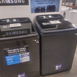 Samsung.\nSteam washer and dryer set\nWorks, good 30 day warranty.Ii , fix washers and dryers delivery available for a little bit extra