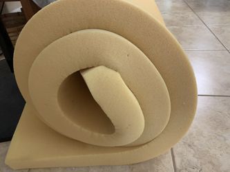 Queen Size Memory Foam Mattress Topper