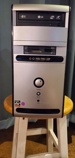 Retro Gaming PC - AMD Quad-Core / 8GB / Patriot SSD + 750GB / Win 7 Pro /