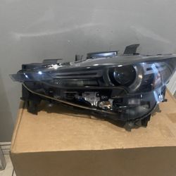 2017-2021 Mazda Cx5 Right Headlight