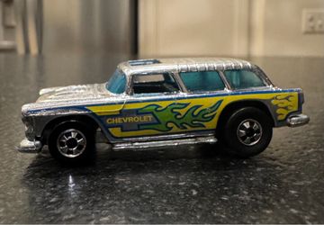 Hot Wheels Vintage Alive '55 1969 Chevrolet Super Chromes Diecast Car 1:64