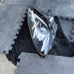 2012 to 2015 JAGUAR  XK XKR Passenger Side, Headlights OEM 