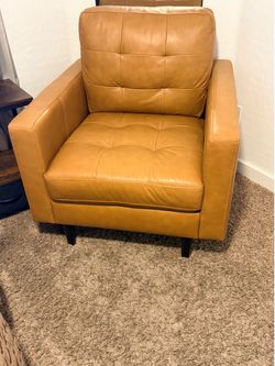 Accent chair