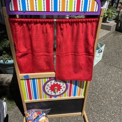 Puppet Theater + 5 Puppets