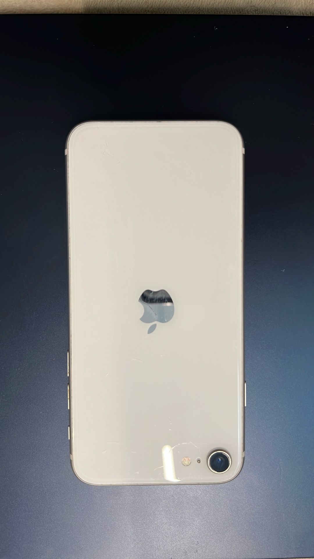 iPhone SE (2022) AT&T