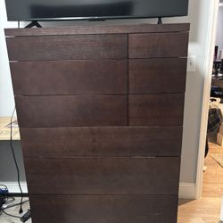 Large brown 9 drawer dresser 