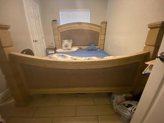 Queen size bed