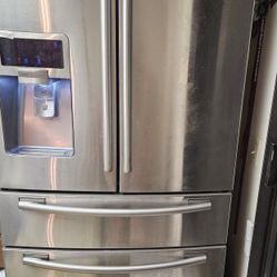 SAMSUNG FRENCH 4 DOOR REFRIGERATOR