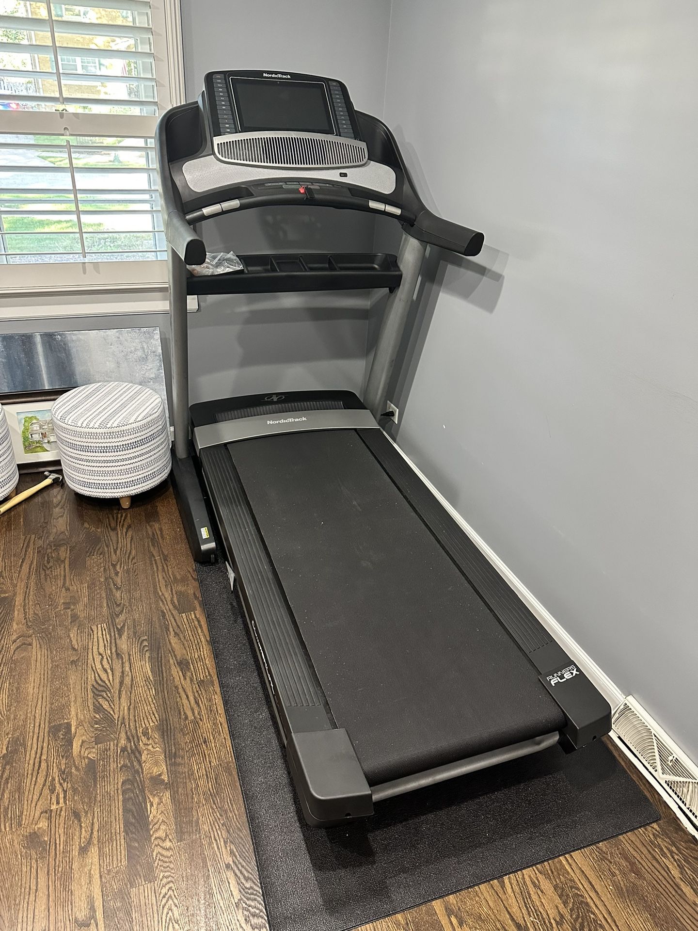 NordicTrack Commercial 2450