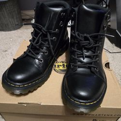 Dr. Martens BOOTS Faora Black Size US 11 (Women)  UK 9 EU 43