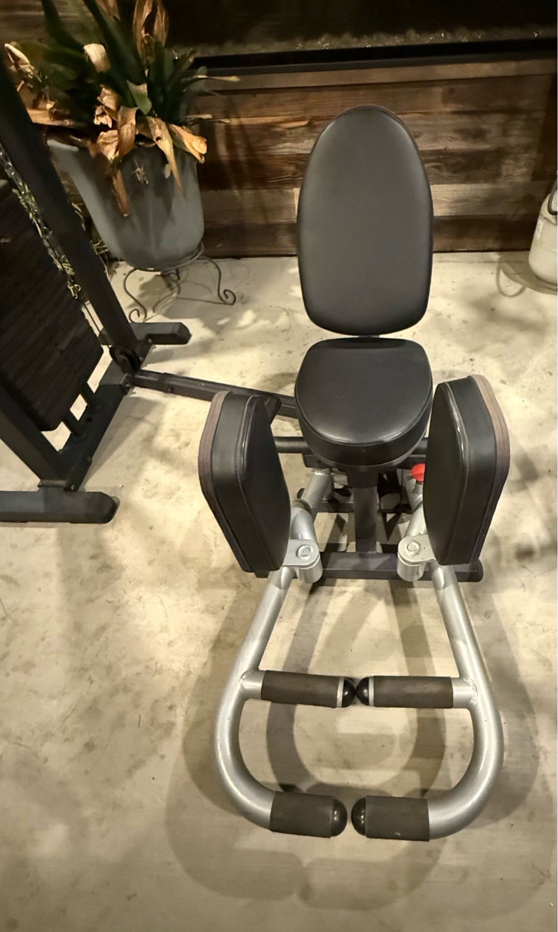 Hip Abductor And Adductor Exercise Machine