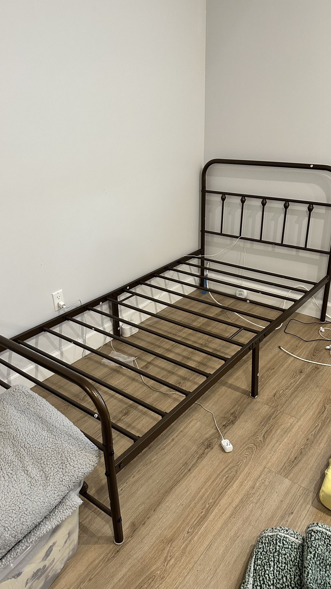 Twin XL bed