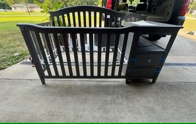 Crib/Toddler Bed