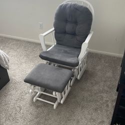 Rocking Chair With Rocking Footrest 