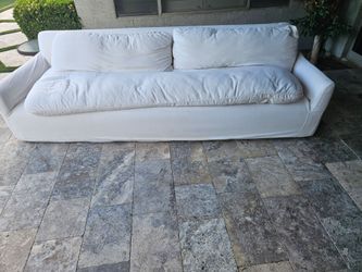 White sofa couch. Restoration Hardware 108x39x36