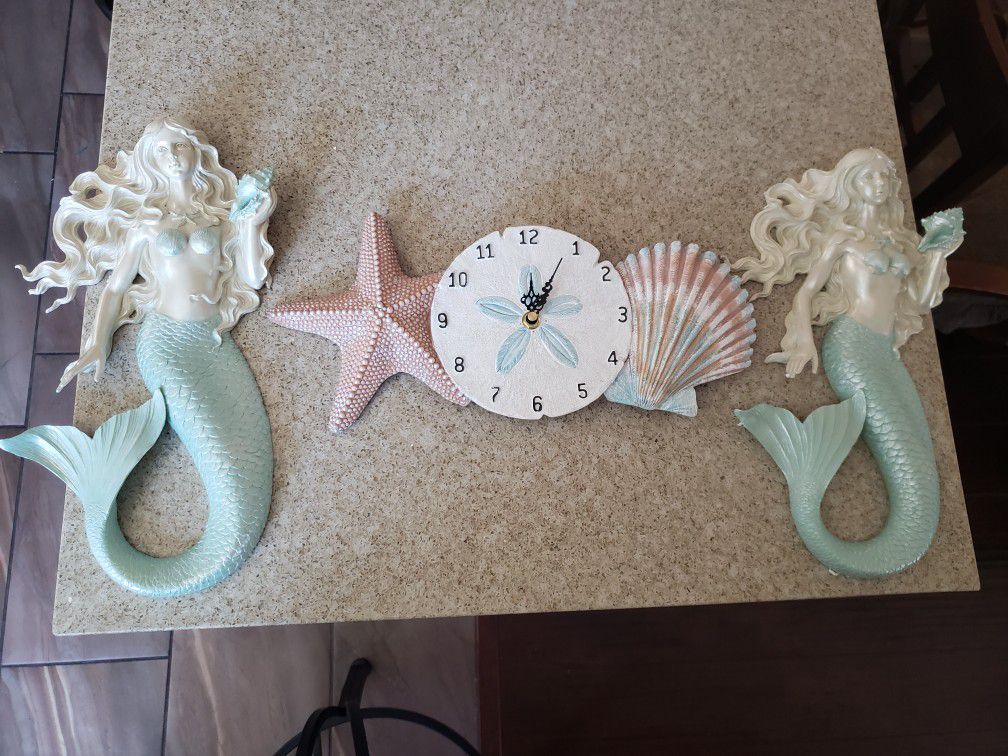 Mermaid & seashell clock wall Decor