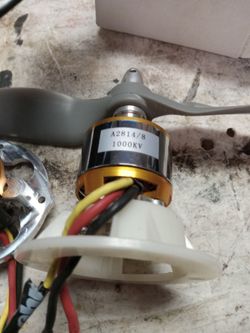 2 Rc airplane brushless motors