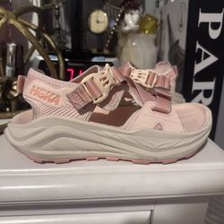 Hoka women’s Infiniti hike sandals