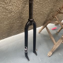 Volume thrasher steel fork