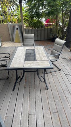 Table + 6 Chairs